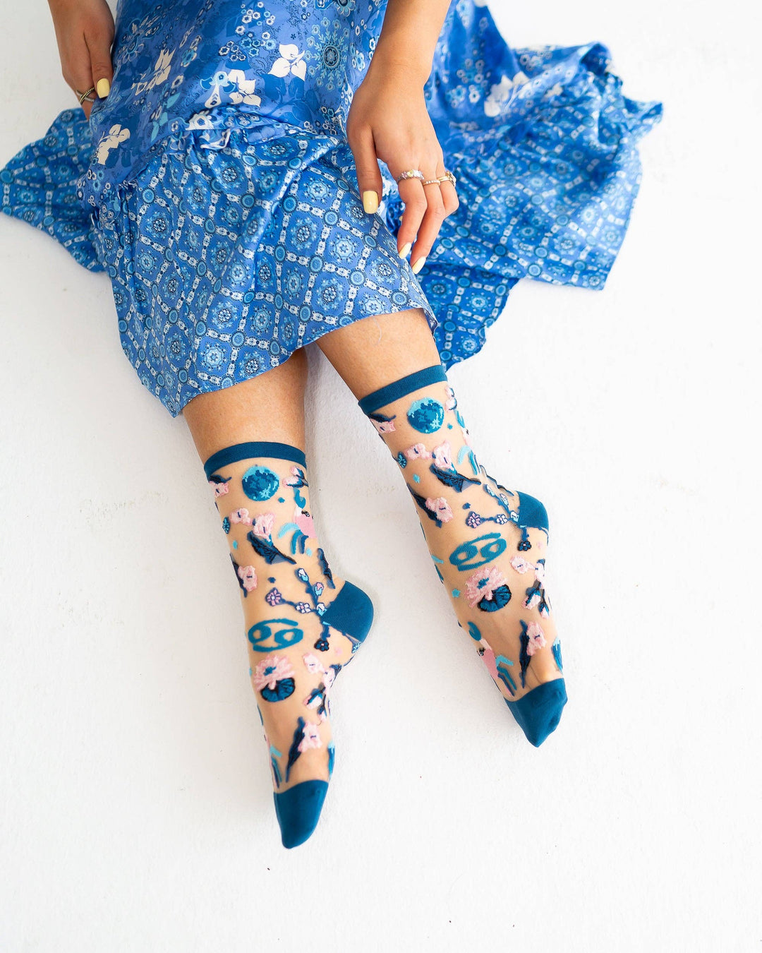 Zodiac Shimmer Socks: Cancer