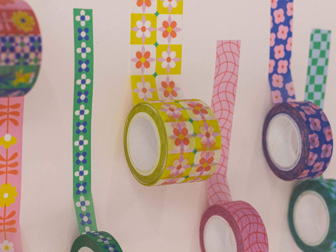Flowerchain 10mm • Dainty Retro Flowers Skinny Washi Tape