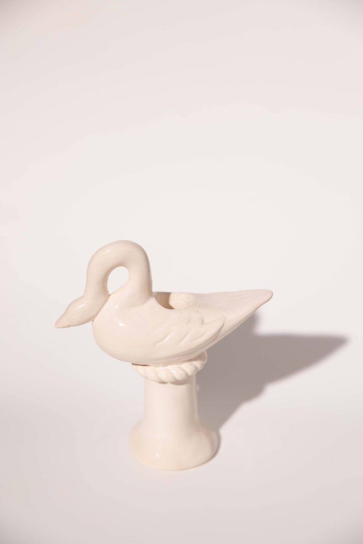 Nordic Swan Candlestick Holder: Cream